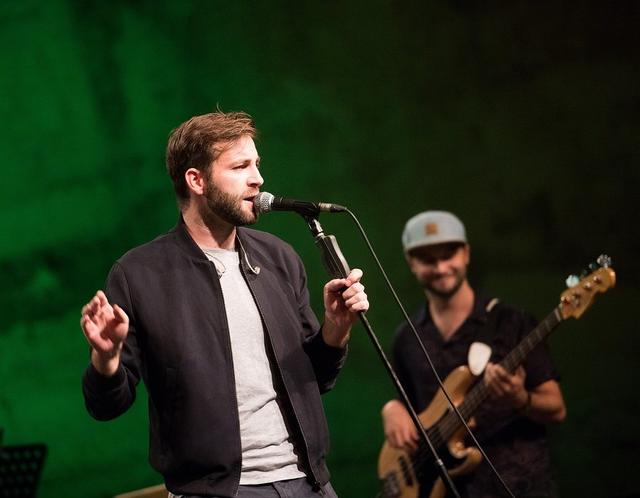 Josh startete mit seinem Song „Cordula Grün“ 2018 richtig durch. Jetzt kommt die nächste Single: „Vielleicht“.