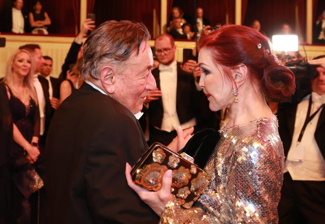 Richard Lugner mit  Priscilla Pesley, Wiener Opernball Februar 2024